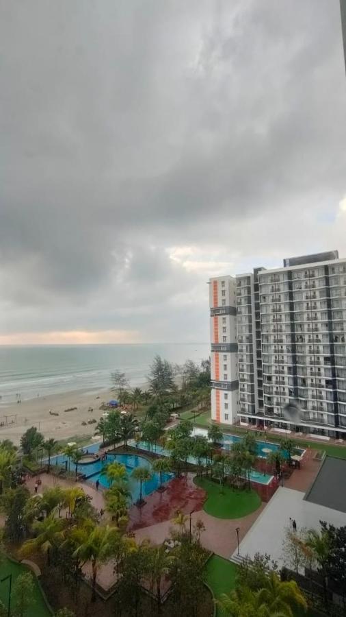 Timurbay Seafront Staycation By Nedd'S Kuantan Exterior foto